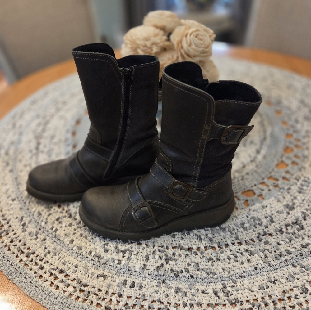 Womens Mid Calf Boots - Picture 2 of 12